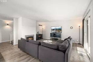 604 N Hayden Bay Dr, Portland, OR 97217 - Photo 8