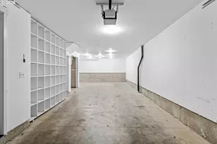 18272 SW Anna Mae Ln, Beaverton, OR 97003 - Photo 28