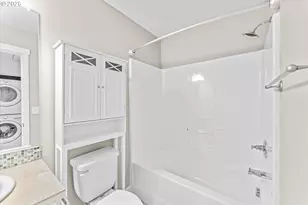 18272 SW Anna Mae Ln, Beaverton, OR 97003 - Photo 20