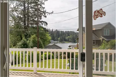 5305 NE 49th St, Neotsu, OR 97364 - Photo 22