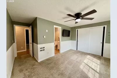 460 2nd Ave, Coos Bay, OR 97420 - Photo 20