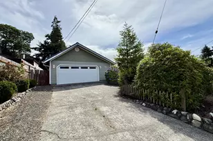 460 2nd Ave, Coos Bay, OR 97420 - Photo 42