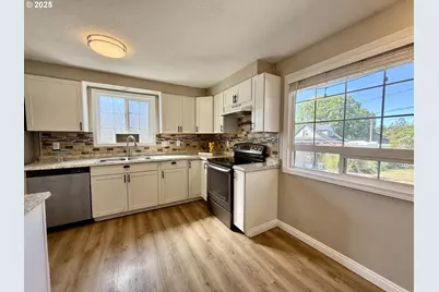 460 2nd Ave, Coos Bay, OR 97420 - Photo 6