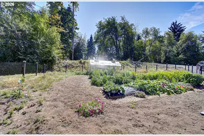 275 Studebaker Spur 2, Castle Rock, WA 98611 - Photo 12