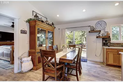 275 Studebaker Spur 2, Castle Rock, WA 98611 - Photo 26