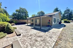 91525 Spaw Ln, Coos Bay, OR 97420 - Photo 2