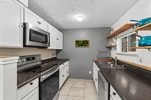 292 NE Conifer Blvd, Corvallis, OR 97330 - Photo 12