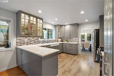 10702 SE 15th St, Vancouver, WA 98664 - Photo 8