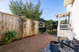 1240 Newport Ave SW, Bandon, OR 97411 - Photo 8