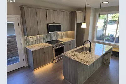 4836 SE Monroe Ave #C, Milwaukie, OR 97222 - Photo 2