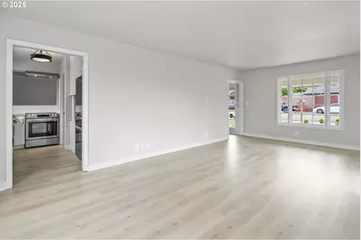 1061 NE Avery St, Newport, OR 97365 - Photo 6