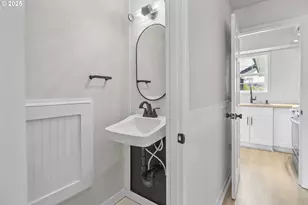 1061 NE Avery St, Newport, OR 97365 - Photo 14