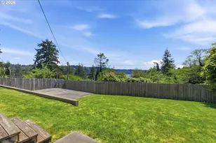 93748 Bay Park Ln, Coos Bay, OR 97420 - Photo 32
