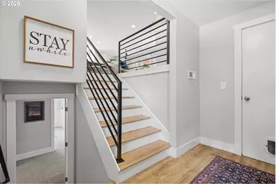 7130 Shawn Ct, Gladstone, OR 97027 - Photo 16