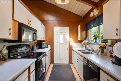 84886 Highway 101, Seaside, OR 97138 - Photo 8