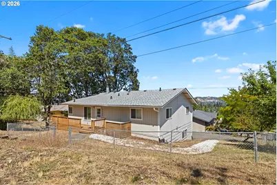 2322 W Military Ave, Roseburg, OR 97471 - Photo 4