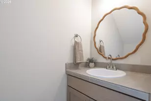 195 W 8th St, Lafayette, OR 97127 - Photo 20