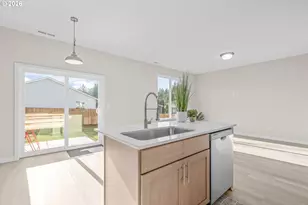 195 W 8th St, Lafayette, OR 97127 - Photo 16