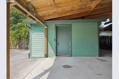 16922 SE Taylor St, Portland, OR 97233 - Photo 36