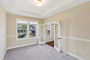 1148 NW 98th Ave, Portland, OR 97229 - Photo 4