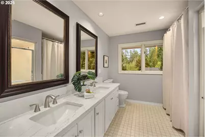 711 Kenola Ct, Lake Oswego, OR 97034 - Photo 28