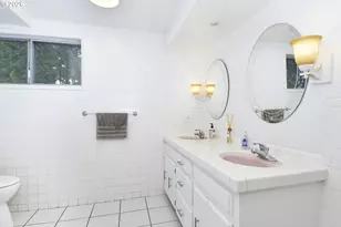 421 McClaine St, Silverton, OR 97381 - Photo 22
