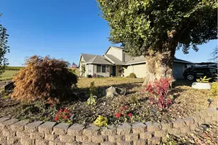 7131 NE Hwy 240, Yamhill, OR 97148 - Photo 2