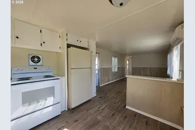 76332 Rainbow St #43B, Oakridge, OR 97463 - Photo 6