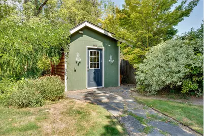9625 SW Cypress St, Beaverton, OR 97005 - Photo 30