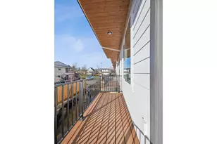 1729 SE Clatsop St, Portland, OR 97202 - Photo 8