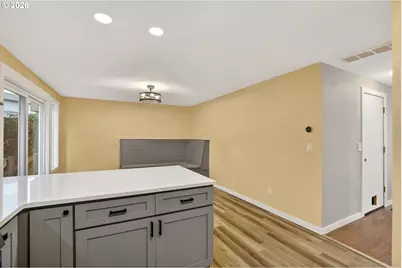8250 SW Colony Creek Ct, Portland, OR 97224 - Photo 14