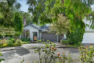 8250 SW Colony Creek Ct, Portland, OR 97224 - Photo 2