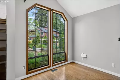 8250 SW Colony Creek Ct, Portland, OR 97224 - Photo 10