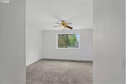 8250 SW Colony Creek Ct, Portland, OR 97224 - Photo 18