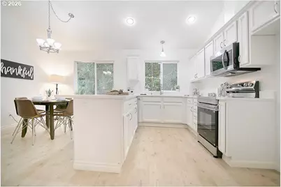 148 Cedar Falls Dr, Kelso, WA 98626 - Photo 8