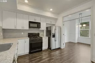 13025 SW Seca Ct, Portland, OR 97223 - Photo 8