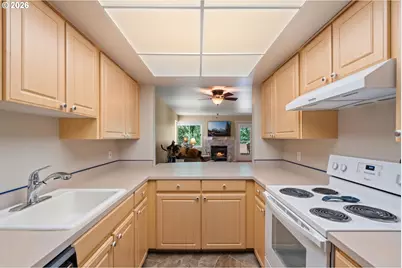 6605 W Burnside St #131, Portland, OR 97210 - Photo 6