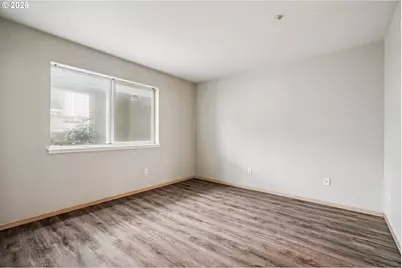 125 N Hayden Bay Dr, Portland, OR 97217 - Photo 14