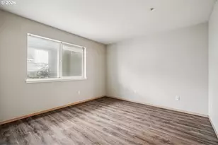 125 N Hayden Bay Dr, Portland, OR 97217 - Photo 14