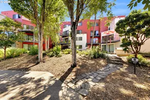 920 NW Naito Pkwy, Portland, OR 97209 - Photo 20