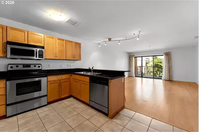 920 NW Naito Pkwy #J18, Portland, OR 97209 - Photo 10