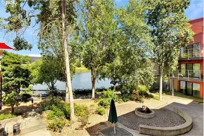 920 NW Naito Pkwy #J18, Portland, OR 97209 - Photo 26