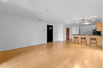 920 NW Naito Pkwy #J18, Portland, OR 97209 - Photo 16