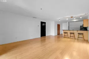 920 NW Naito Pkwy, Portland, OR 97209 - Photo 16