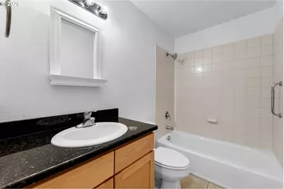 920 NW Naito Pkwy #J18, Portland, OR 97209 - Photo 24