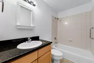 920 NW Naito Pkwy, Portland, OR 97209 - Photo 24