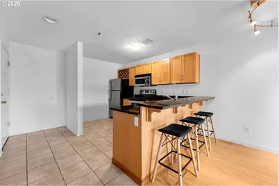 920 NW Naito Pkwy #J18, Portland, OR 97209 - Photo 12