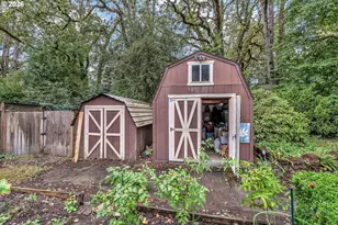 1910 SE Creighton Ave, Milwaukie, OR 97267 - Photo 36