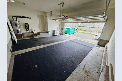 894 NE Linden Ave, Gresham, OR 97030 - Photo 6