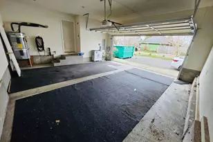 894 NE Linden Ave, Gresham, OR 97030 - Photo 6